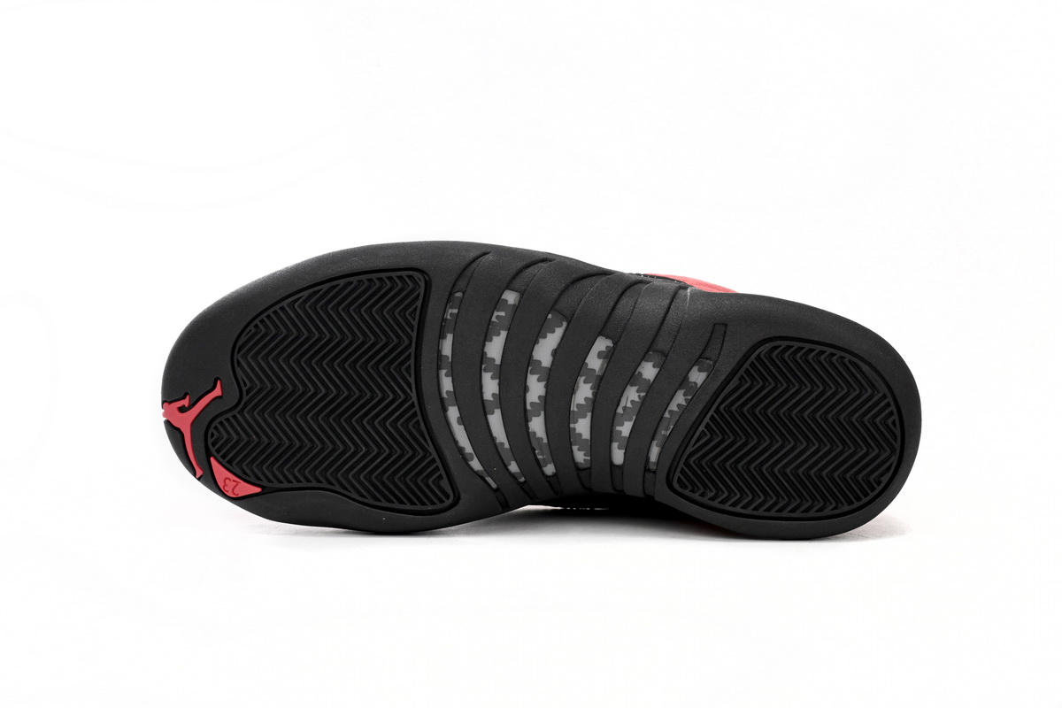 EM Sneakers Jordan 12 Retro Reverse Flu Game