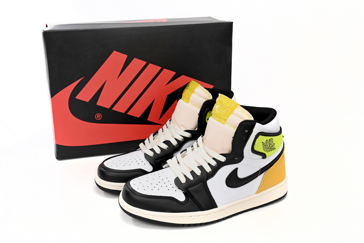 EM Sneakers Jordan 1 Retro High "White Black Volt University Gold"