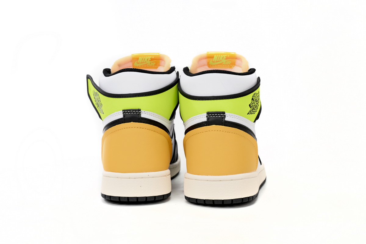 EM Sneakers Jordan 1 Retro High "White Black Volt University Gold"