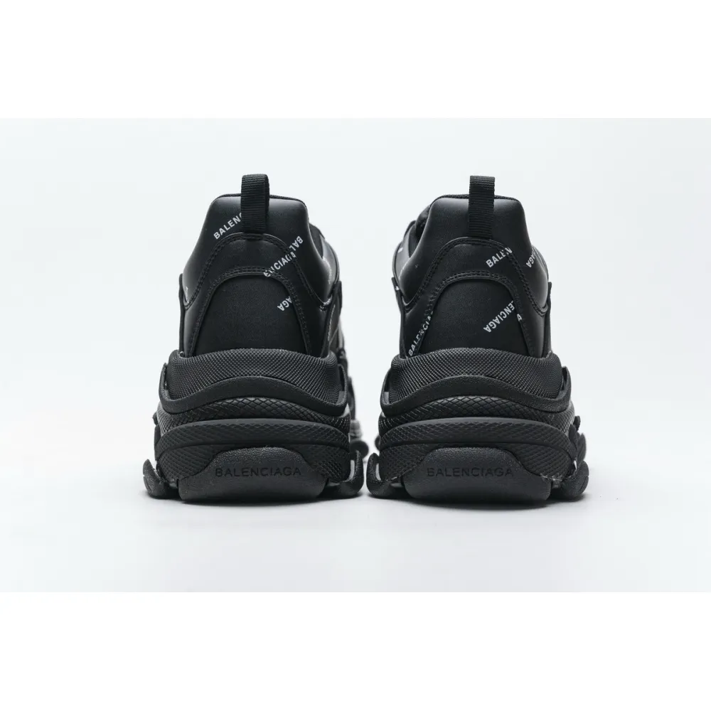 EM Sneakers Balenciaga Triple S Black