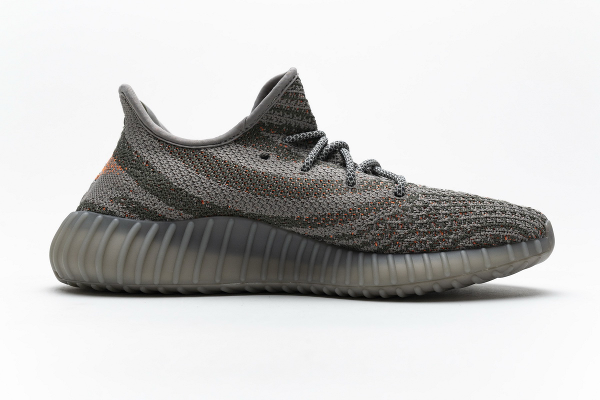 EM Sneakers Adidas Yeezy Boost 350 V2 Beluga