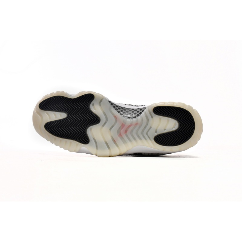 EM Sneakers Jordan 11 Retro Low Snake Light Bone