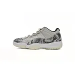 EM Sneakers Jordan 11 Retro Low Snake Light Bone