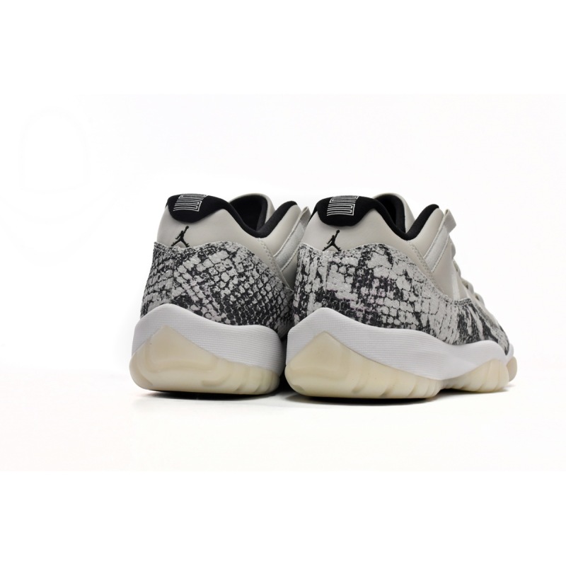 EM Sneakers Jordan 11 Retro Low Snake Light Bone