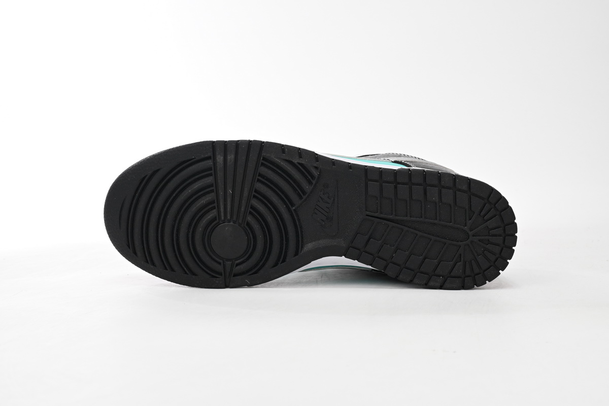 EM Sneakers Nike SB Dunk Low Diamond Supply Co.Diamond