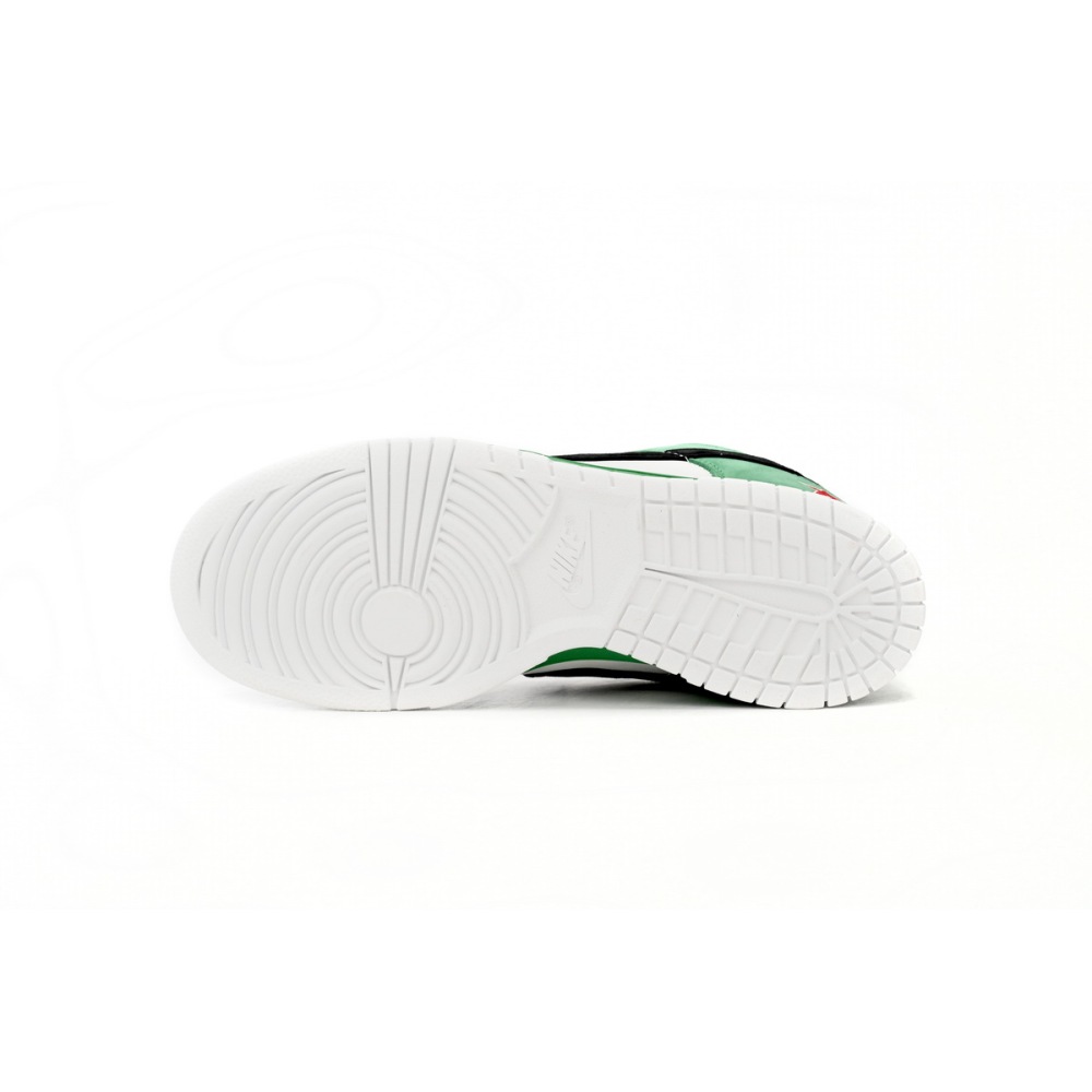 EM Sneakers Nike SB Dunk Low Heineken
