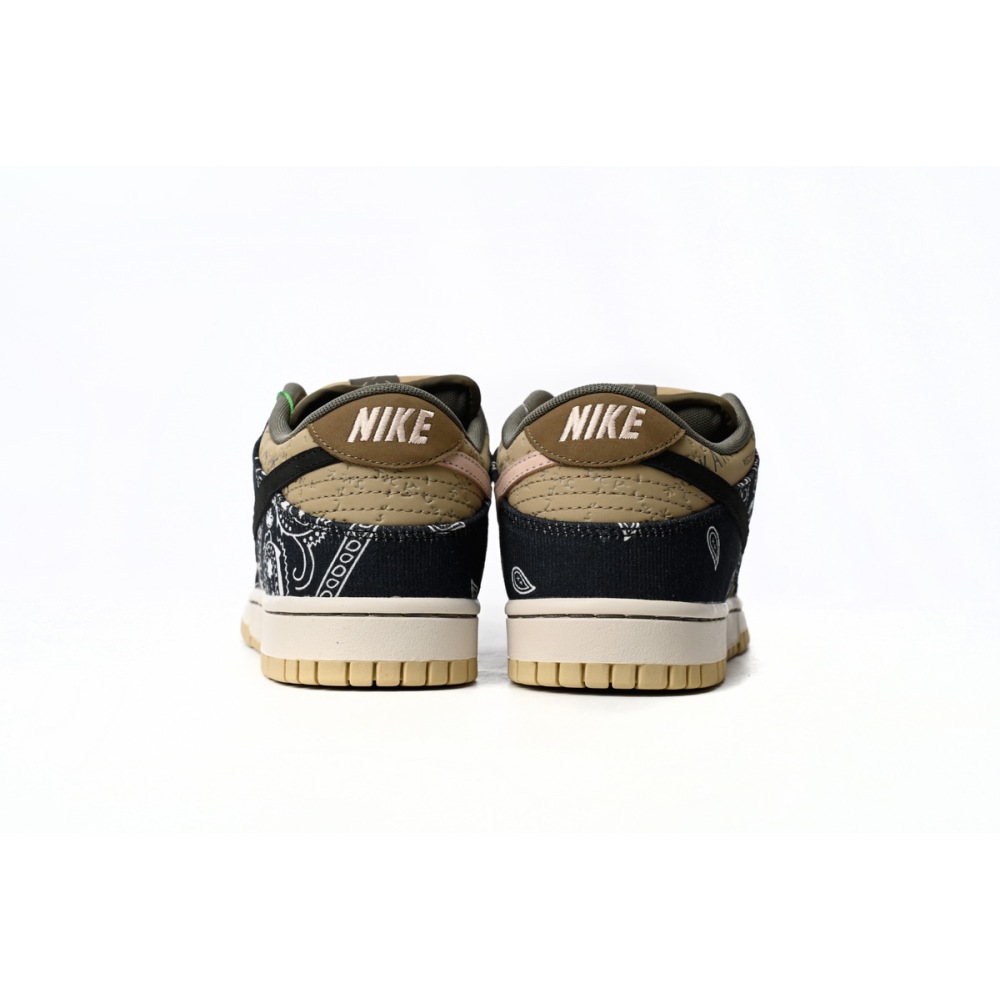 EM Sneakers Nike SB Dunk Low Travis Scott