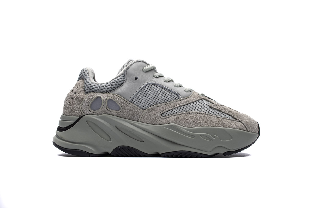 EM Sneakers adidas Yeezy Boost 700 Salt (2019/2023)
