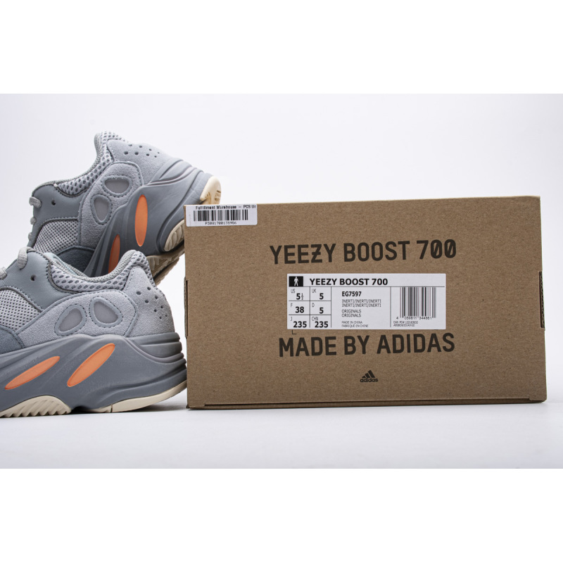 EM Sneakers adidas Yeezy Boost 700 Inertia