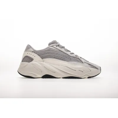 EM Sneakers adidas Yeezy Boost 700 V2 Static (2018/2022/2023) 02
