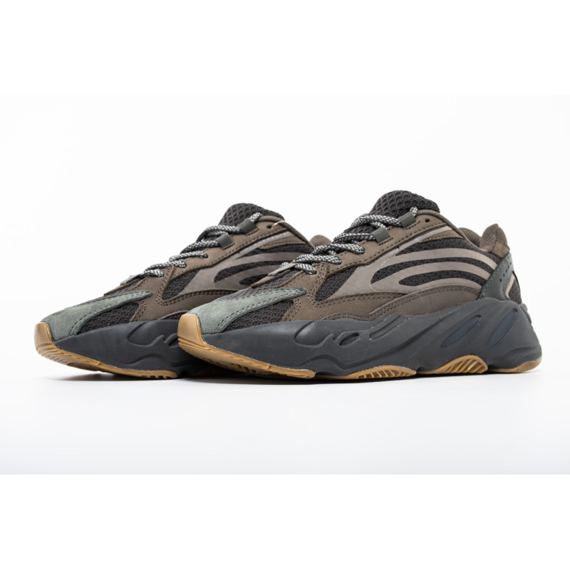 EM Sneakers adidas Yeezy Boost 700 V2 Geode