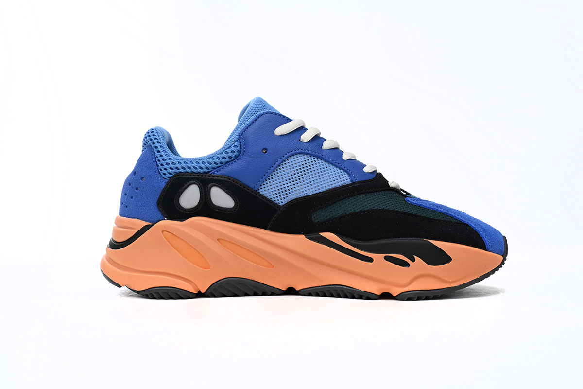 EM Sneakers adidas Yeezy Boost 700 Bright Blue