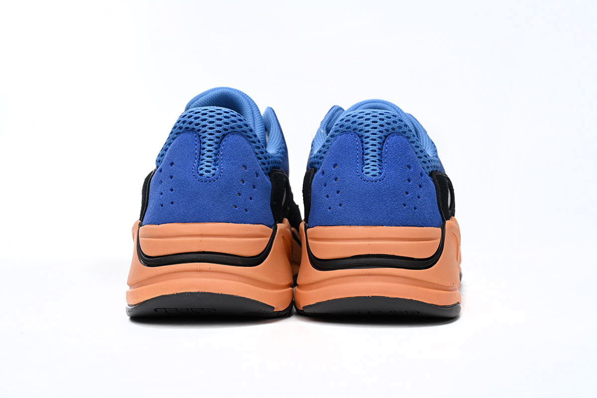 EM Sneakers adidas Yeezy Boost 700 Bright Blue