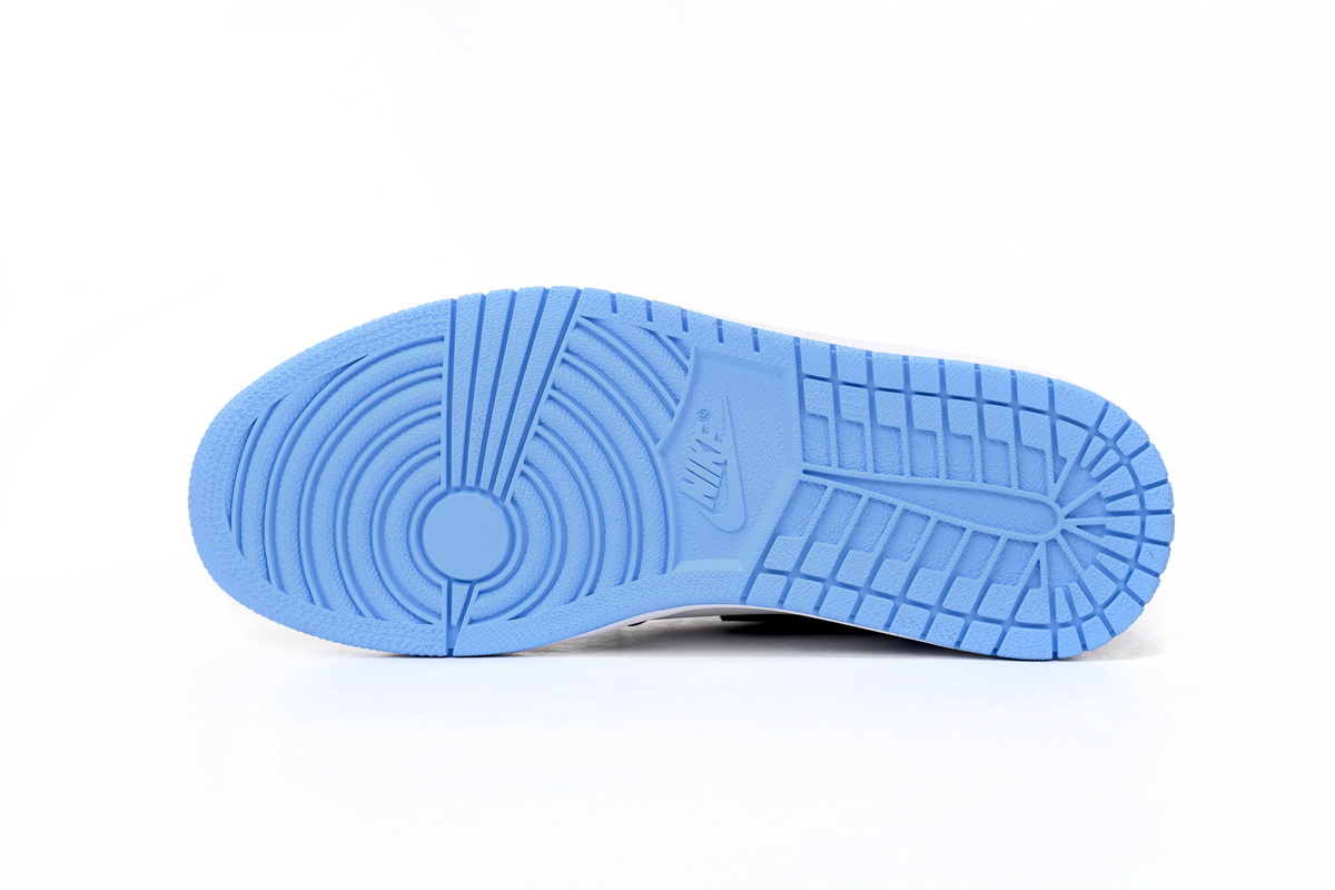 EM Sneakers Jordan 1 Retro High OG UNC Toe