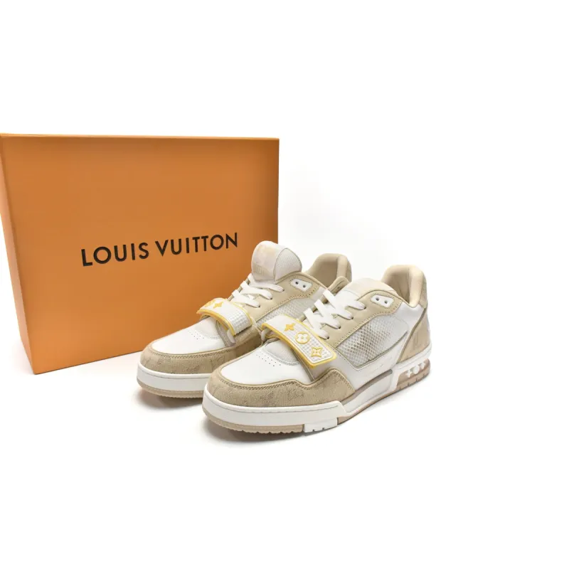 EM Sneakers Louis Vuitton Trainer Beige Cloth Cover