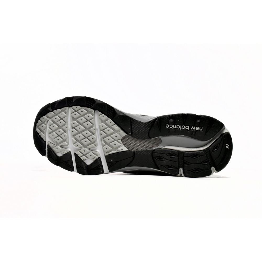 EM Sneakers New Balance 990v3 Grey