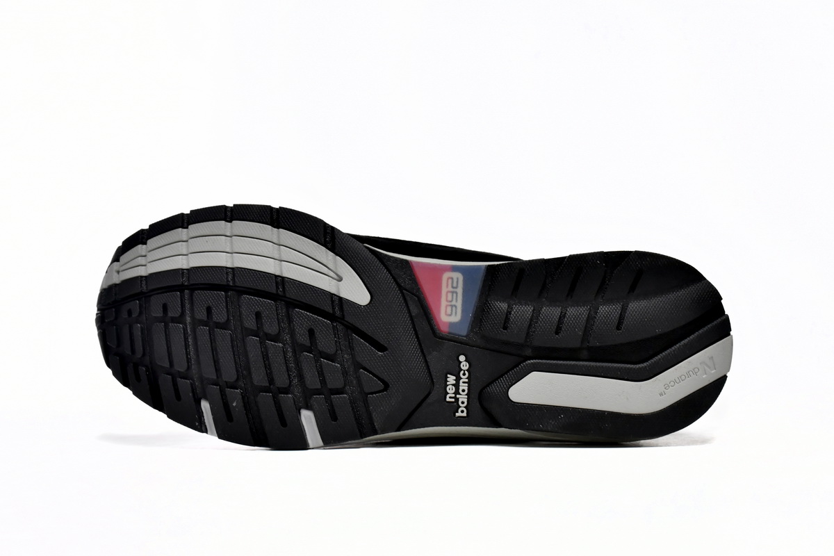 EM Sneakers New Balance 992 Black Grey Suede