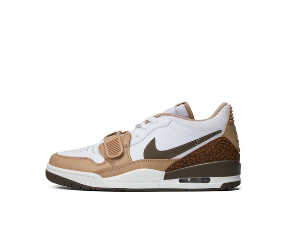 EM Sneakers Jordan Legacy 312