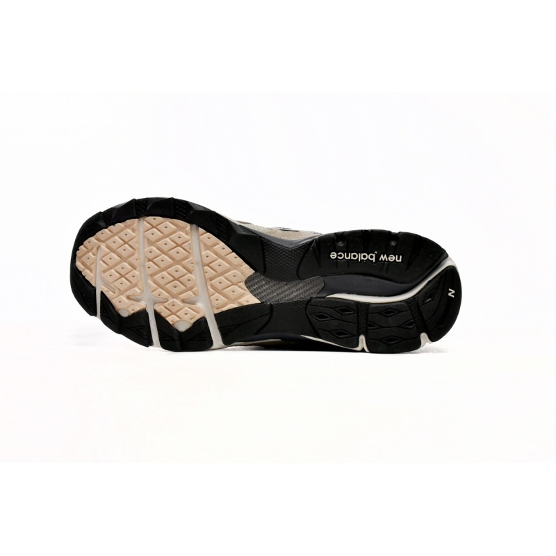 EM Sneakers New Balance 990v3 Beige