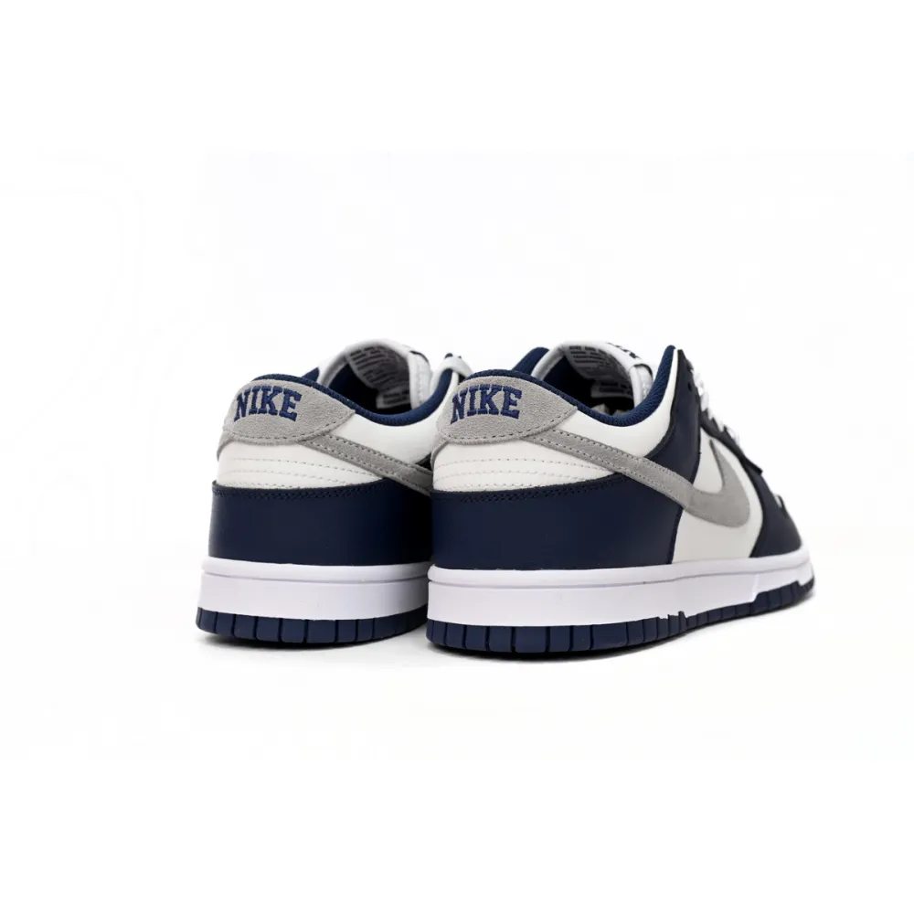 EM Sneakers Nike Dunk Low Summit White Midnight Navy
