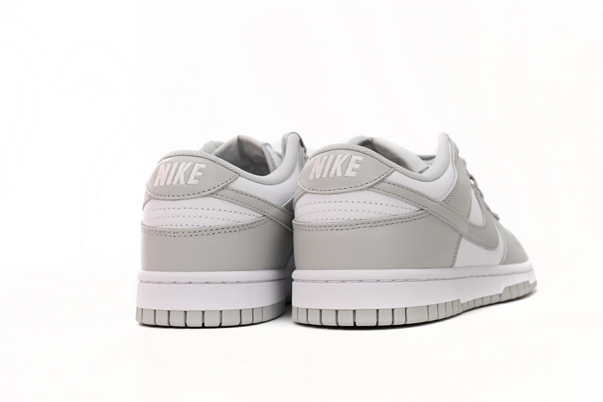 EM Sneakers Nike Dunk Low Grey Fog