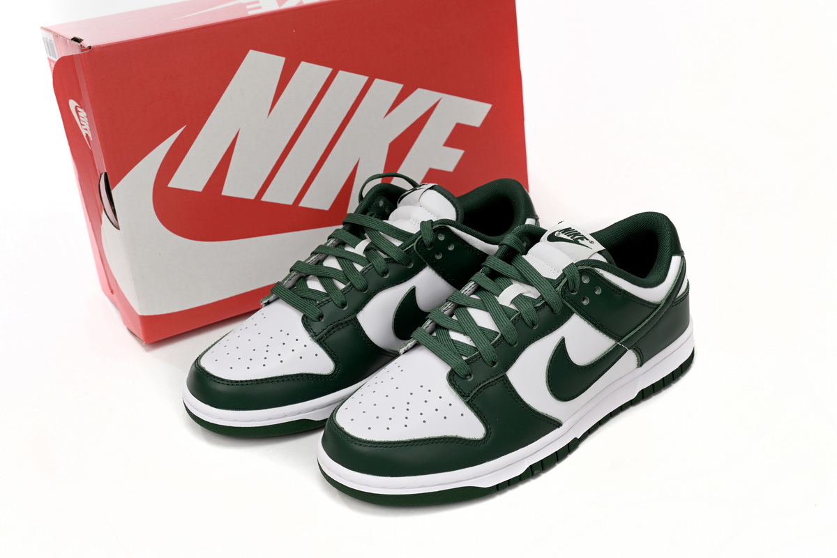 EM Sneakers Nike Dunk Low Michigan State