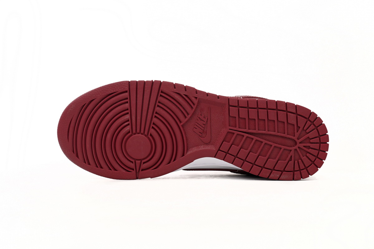 EM Sneakers Nike Dunk Low Team Red