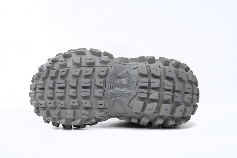 EM Sneakers Balenciaga Defender Light Gray