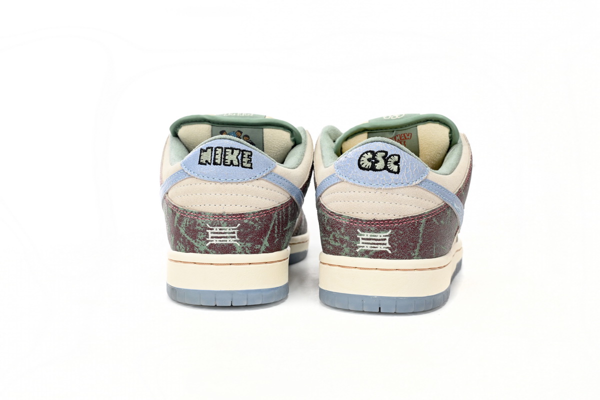EM Sneakers Nike Dunk Low Crenshaw Skate Club