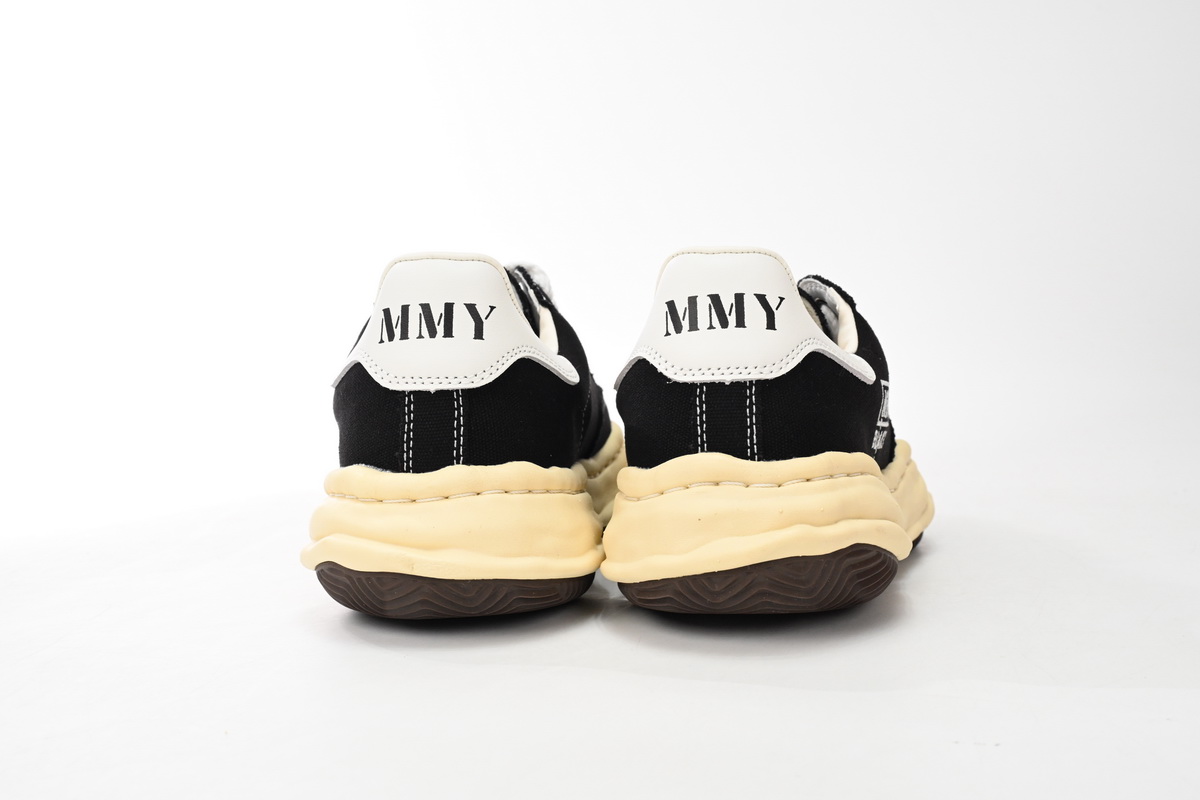 EM Sneakers Mihara Yasuhiro Black and White Characters NO.784