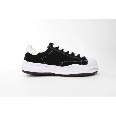 EM Sneakers Mihara Yasuhiro White and Black Background NO.762 02
