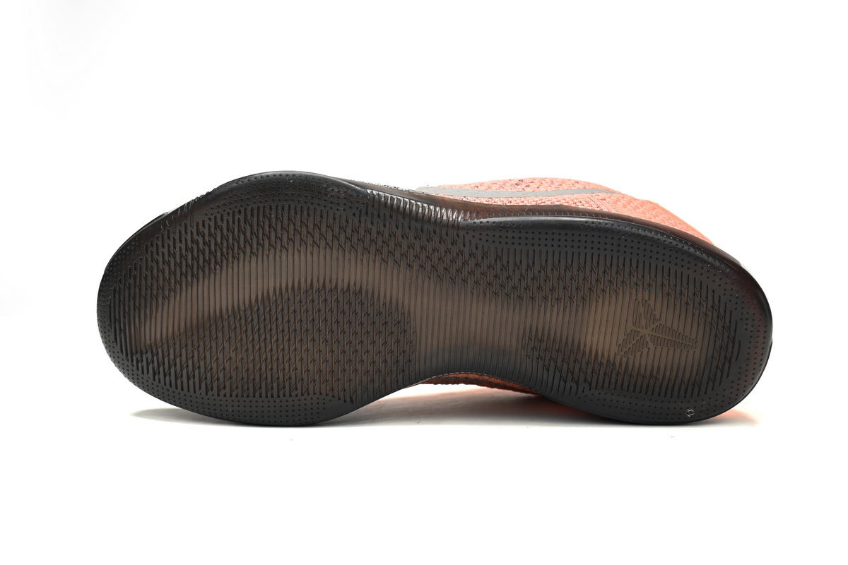 EM Sneakers Nike Kobe 11 Low Easter