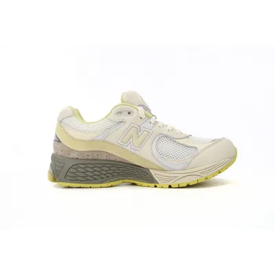 EM Sneakers New Balance 2002R Co Branded Light Yellow 02