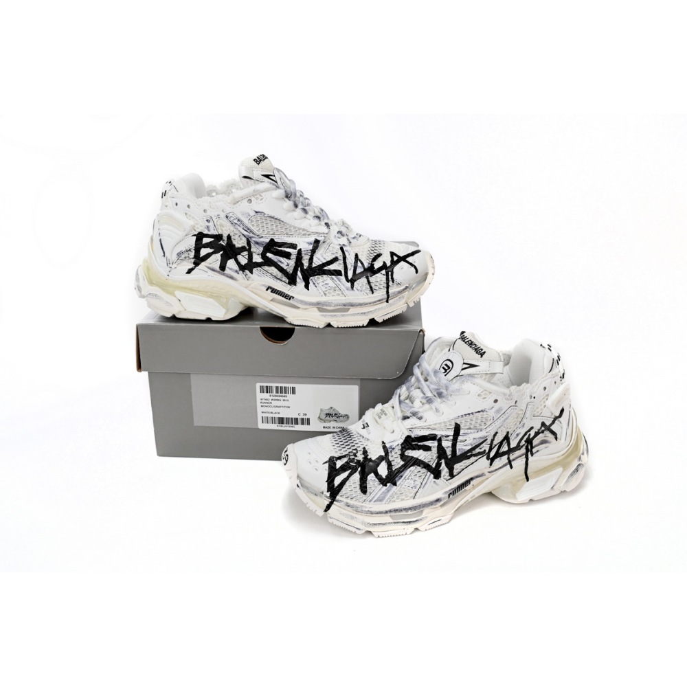 EM Sneakers Balenciaga Runner White and Black Characters