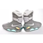  EMSneakers Nike MAG Back to the Future (2011)