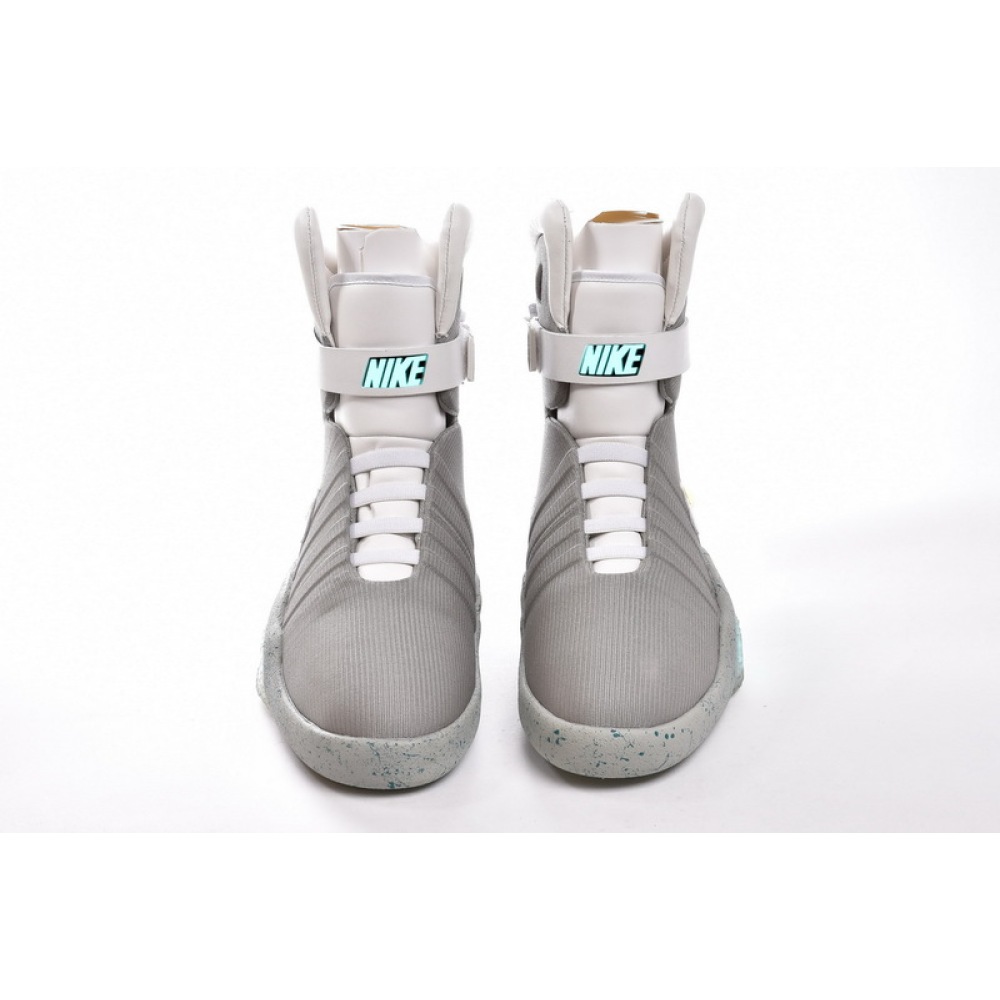  EMSneakers Nike MAG Back to the Future (2011)