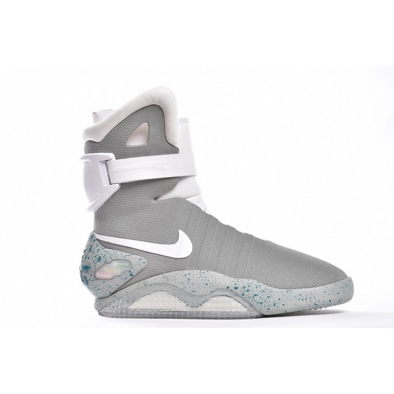  EMSneakers Nike MAG Back to the Future (2011)