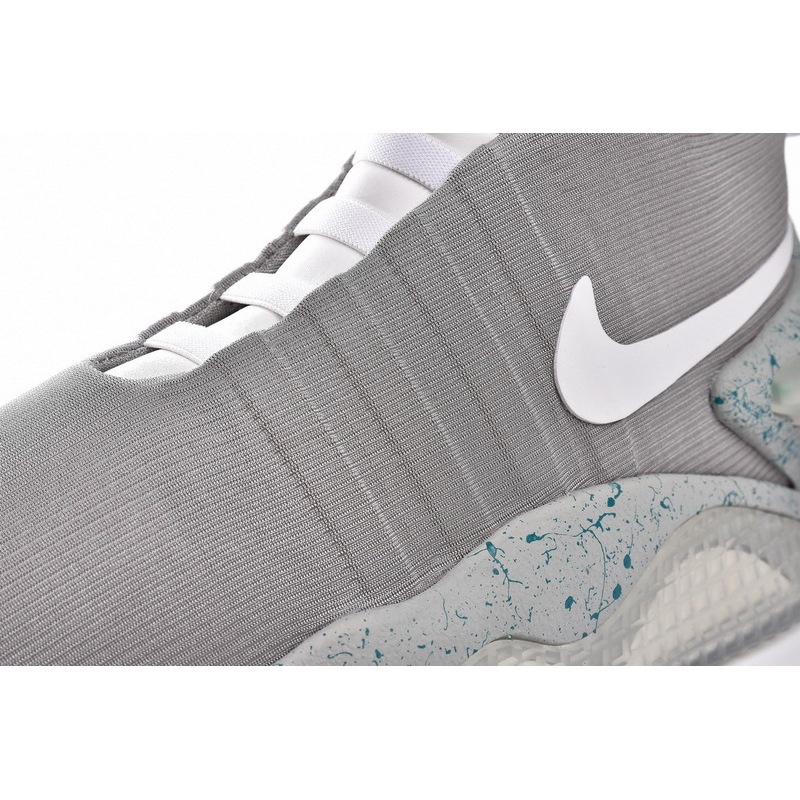  EMSneakers Nike MAG Back to the Future (2011)