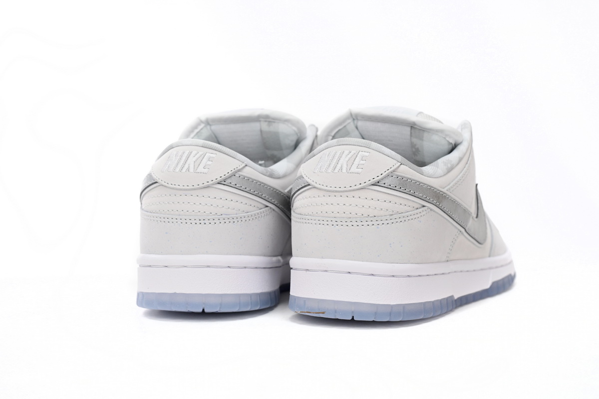 EM Sneakers Nike SB Dunk Low × CONCEPTS White Lobster