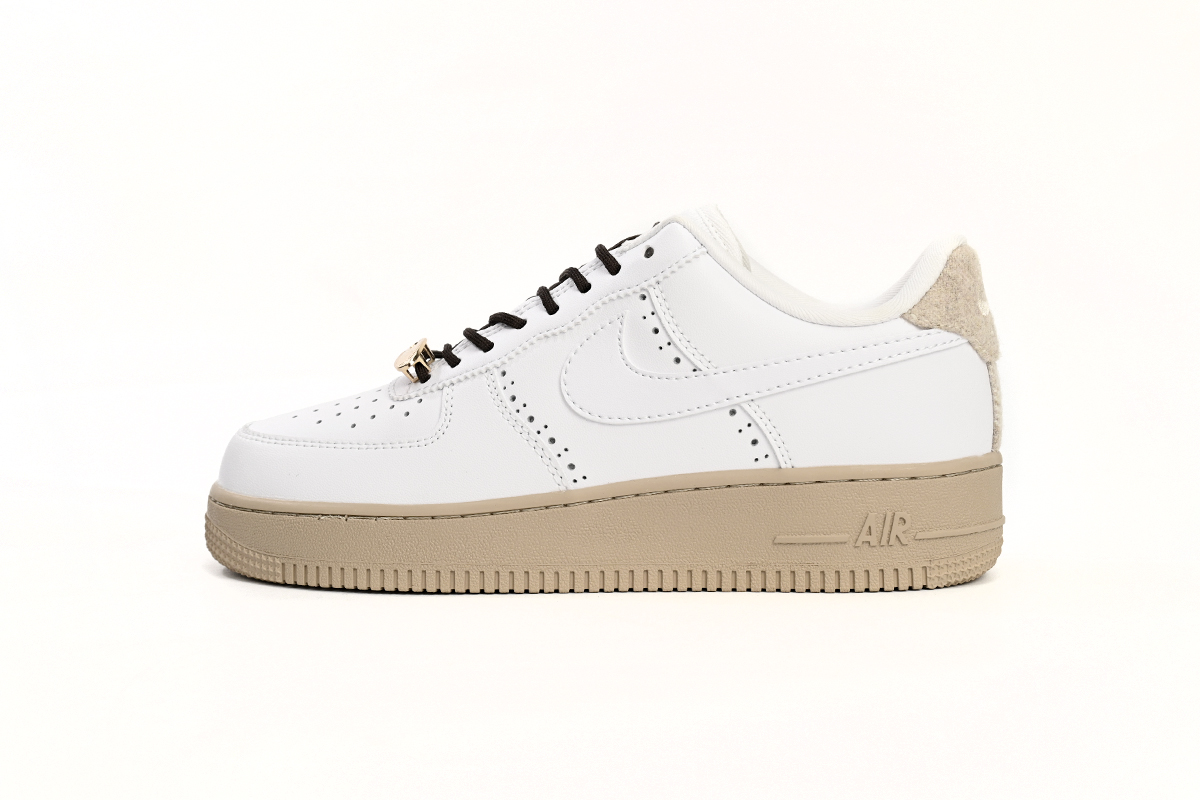 EMSneakers Nike Air Force 1 Low '07 LX Brogue Sail