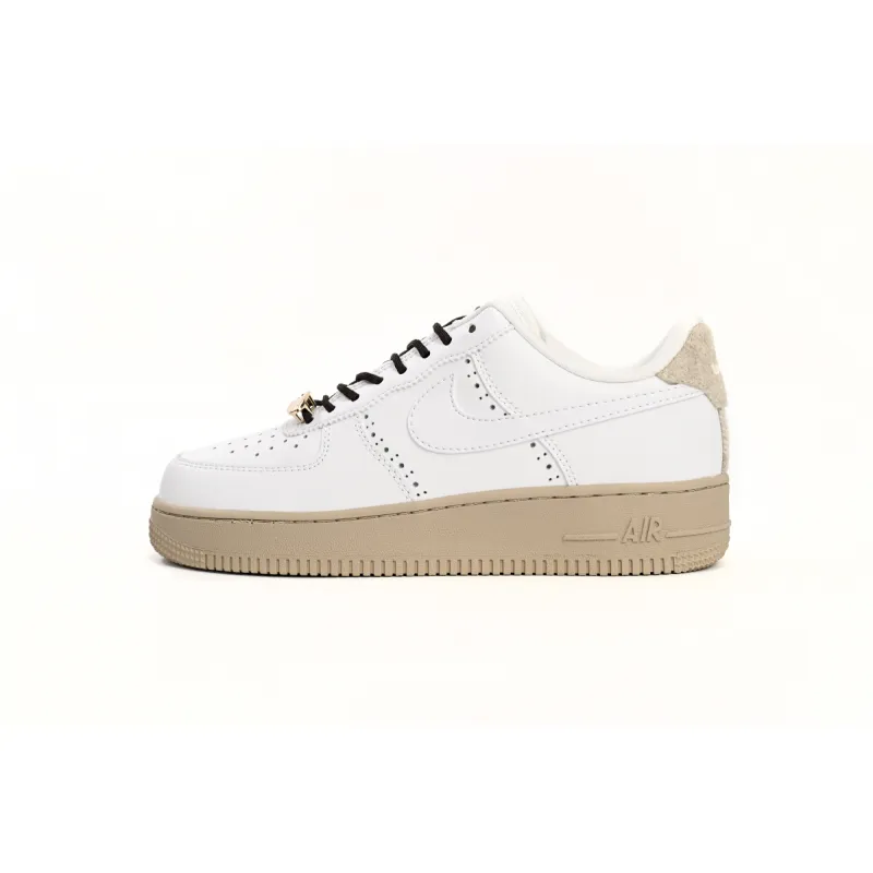 EMSneakers Nike Air Force 1 Low '07 LX Brogue Sail