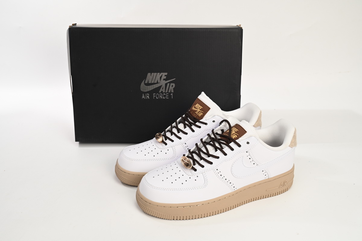 EMSneakers Nike Air Force 1 Low '07 LX Brogue Sail