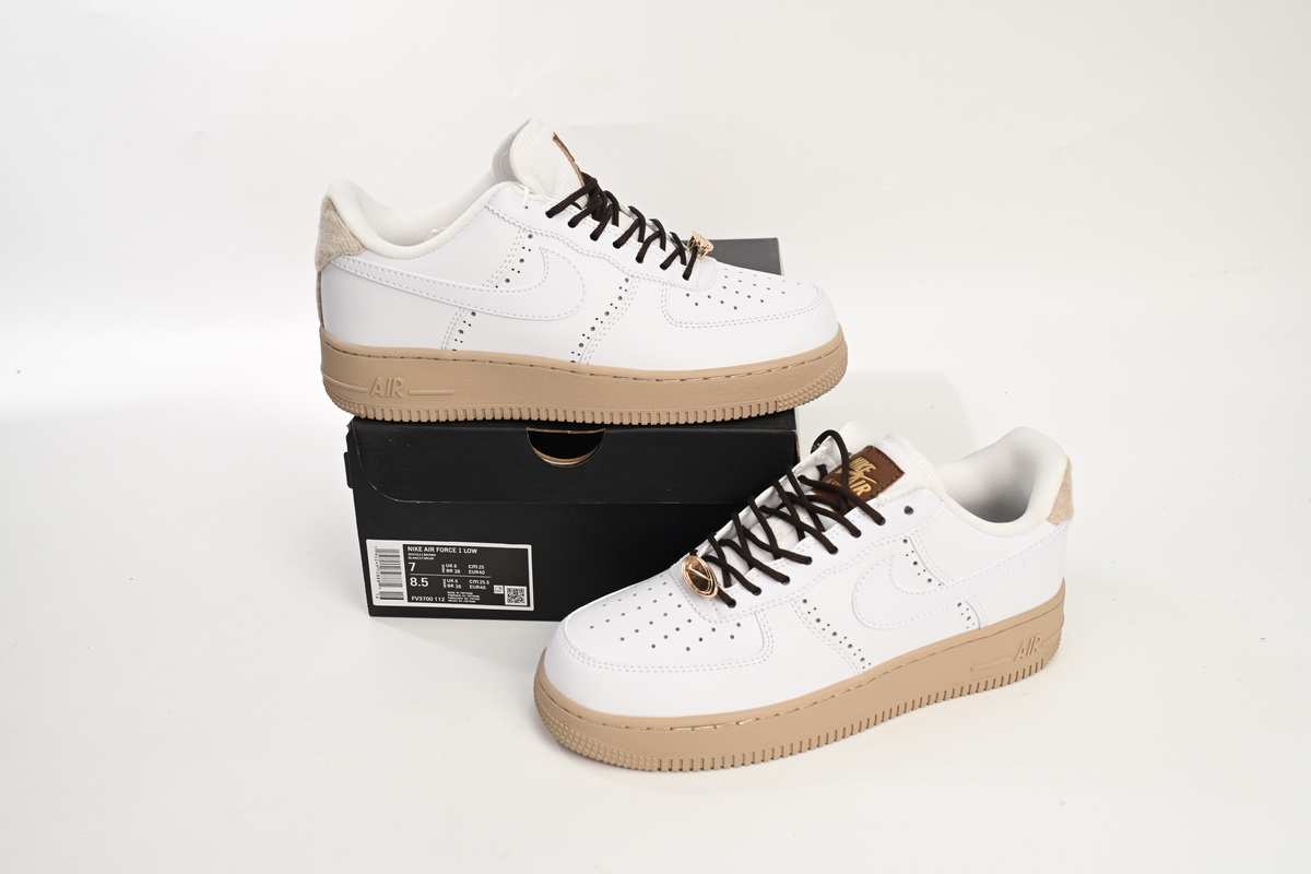 EMSneakers Nike Air Force 1 Low '07 LX Brogue Sail
