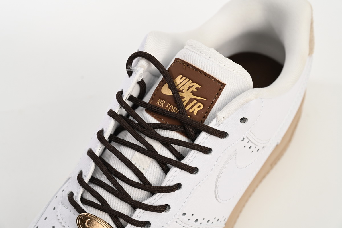 EMSneakers Nike Air Force 1 Low '07 LX Brogue Sail