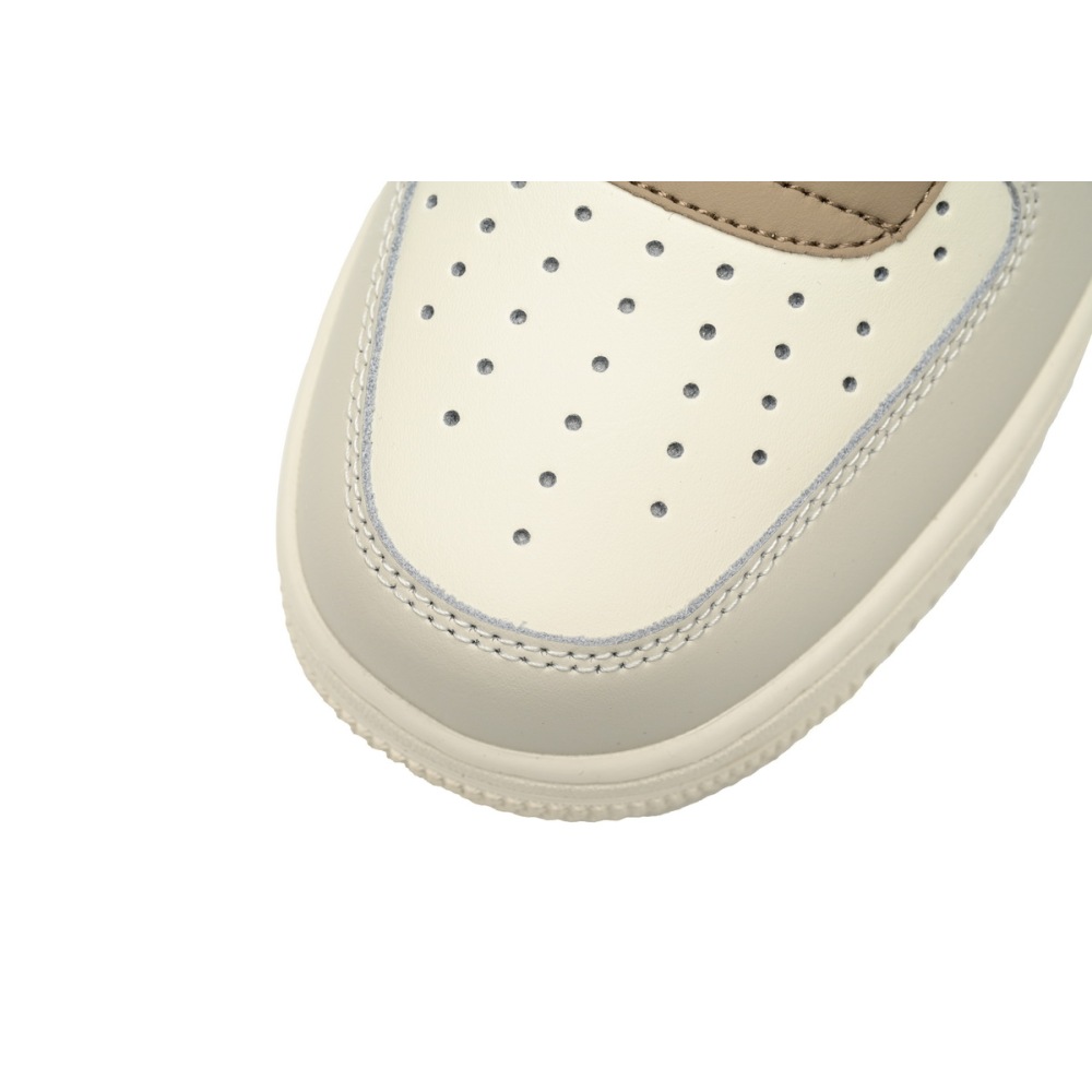 EMSneakers Nike Air Force 1 Low LV8 Brogue Sail
