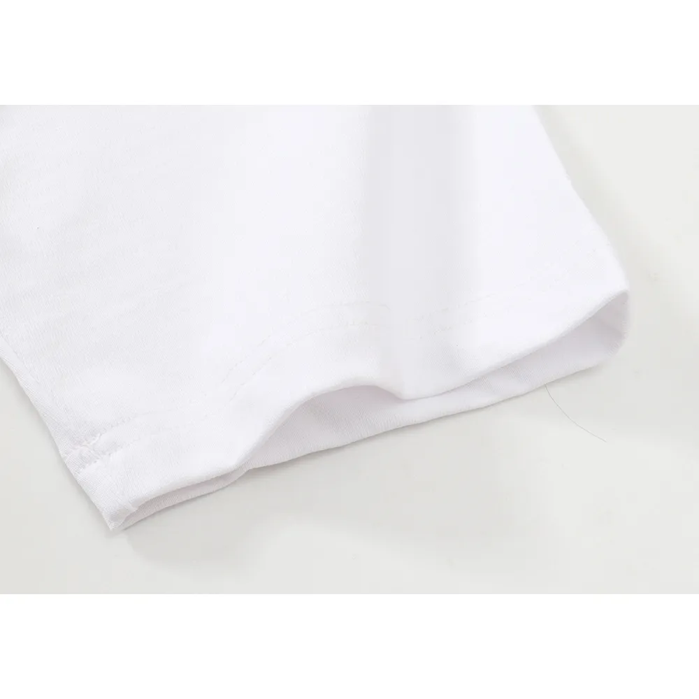 EM Sneakers Amiri T-Shirt 679