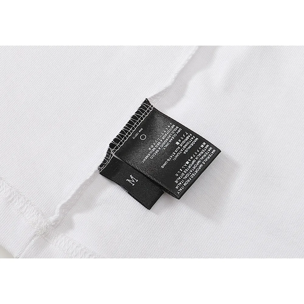 EM Sneakers Amiri T-Shirt 679