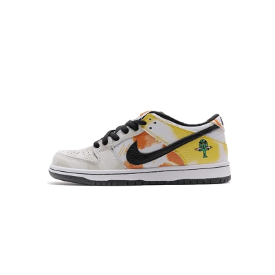 EM Sneakers Nike SB Dunk Low Raygun Tie-Dye White 01