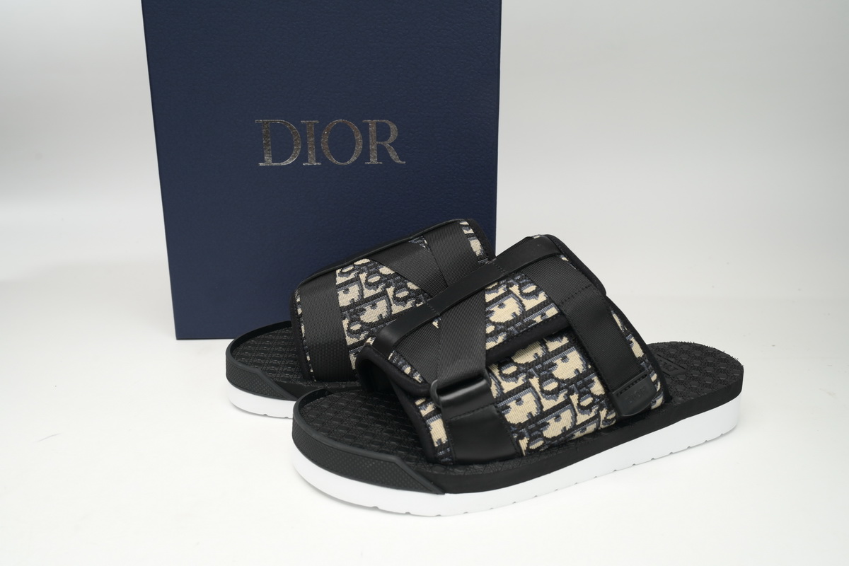 EM Sneakers Dior Alpha Sandal Oblique Half Flower