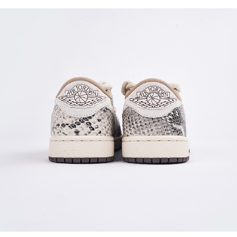 EM Sneakers  Jordan 1 Low snake pattern